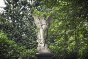 Ein weiterer Engel auf dem Parkfriedhof Ohlsdorf
